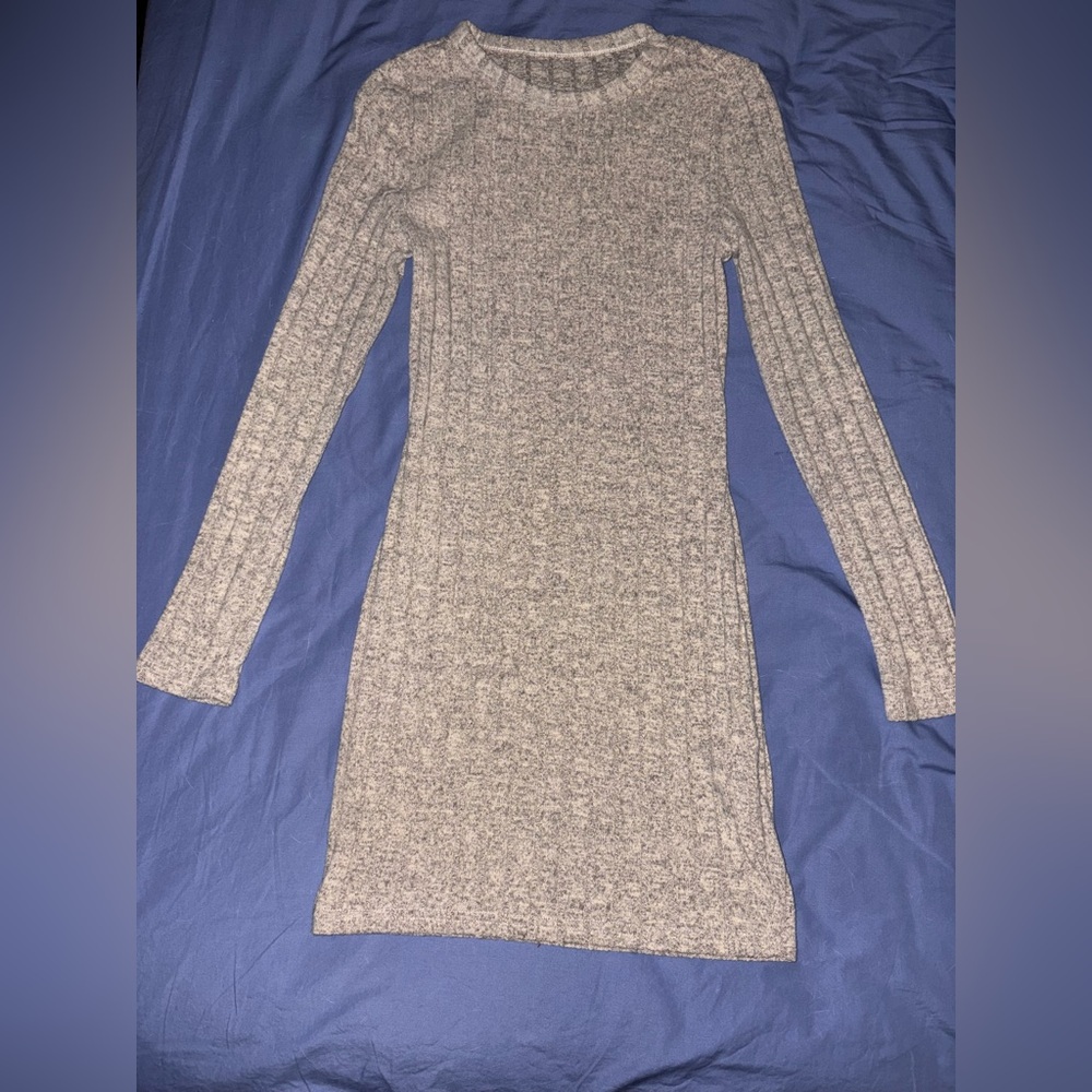 Elegant Beige Knit Dress